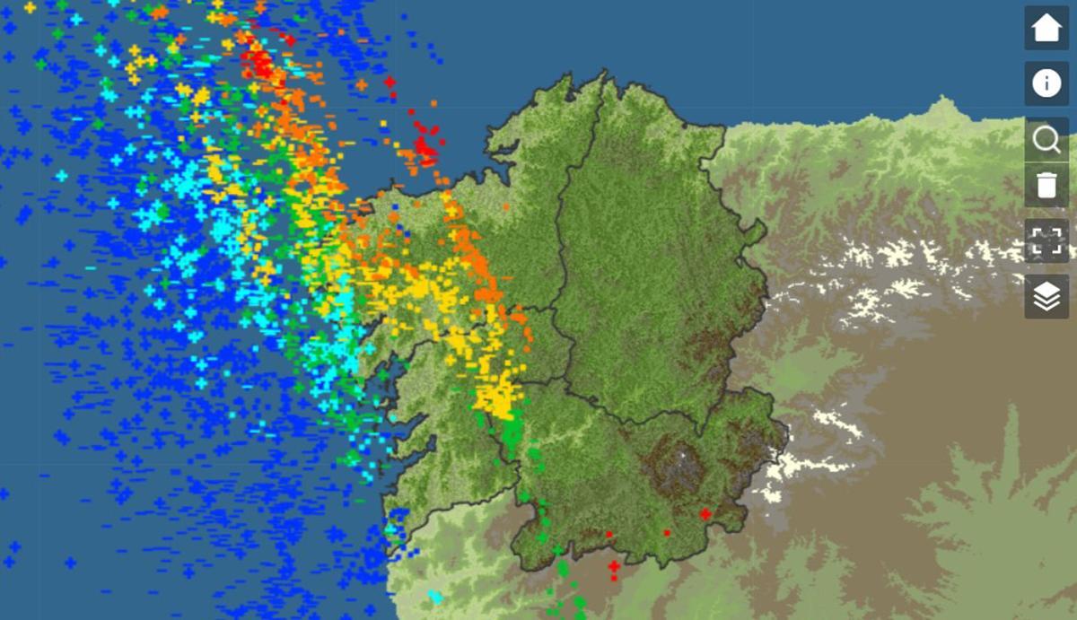 Mapa de los rayos caídos en Galicia durante la noche y las primeras horas del miércoles