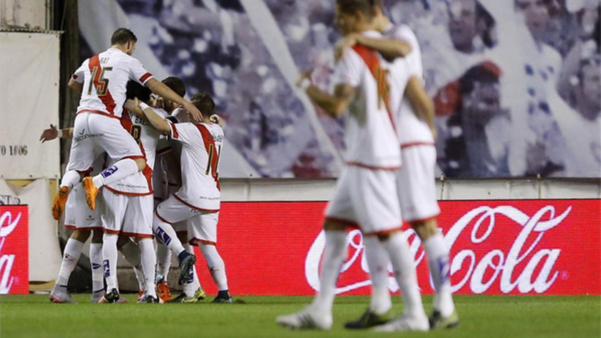 El Rayo celebra un gol de Javi Guerra