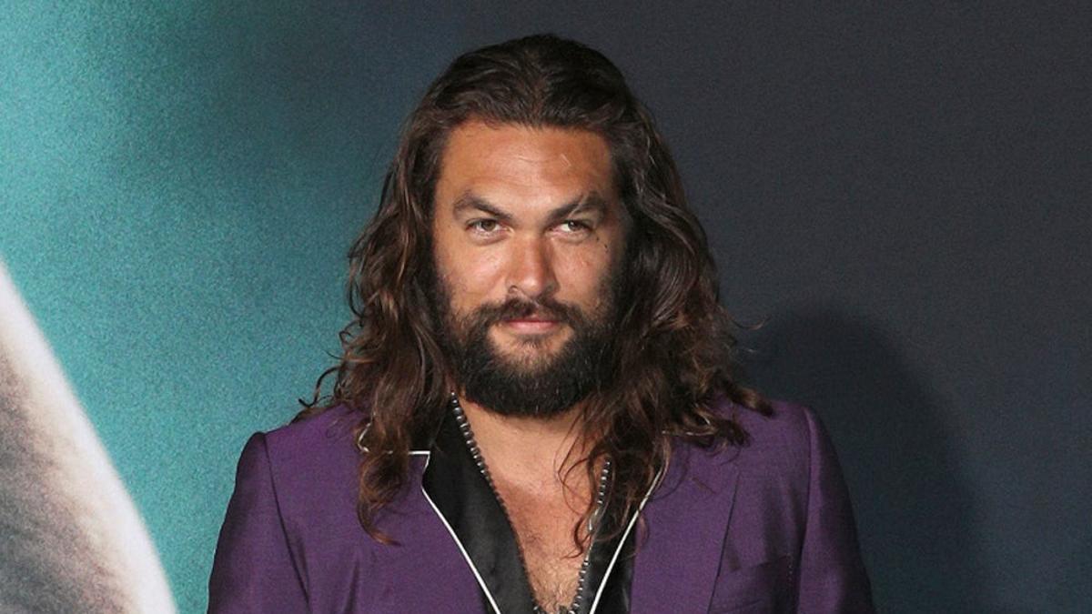 Jason Momoa en modo 'rizos'