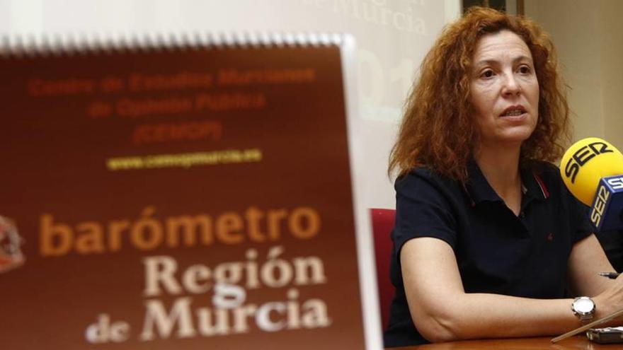 Antonia Martínez, en la presentación de un barómetro.