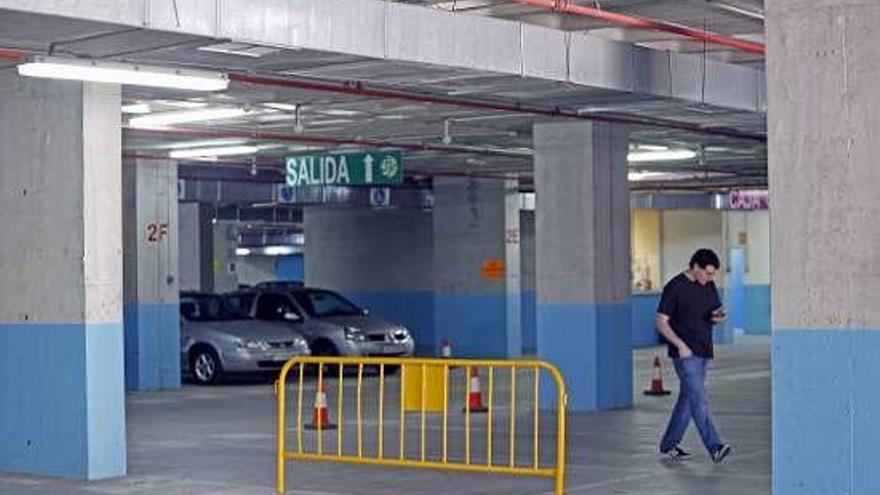 El parking de O Aral abrirá 24 horas 365 días al año. // Marta G. Brea