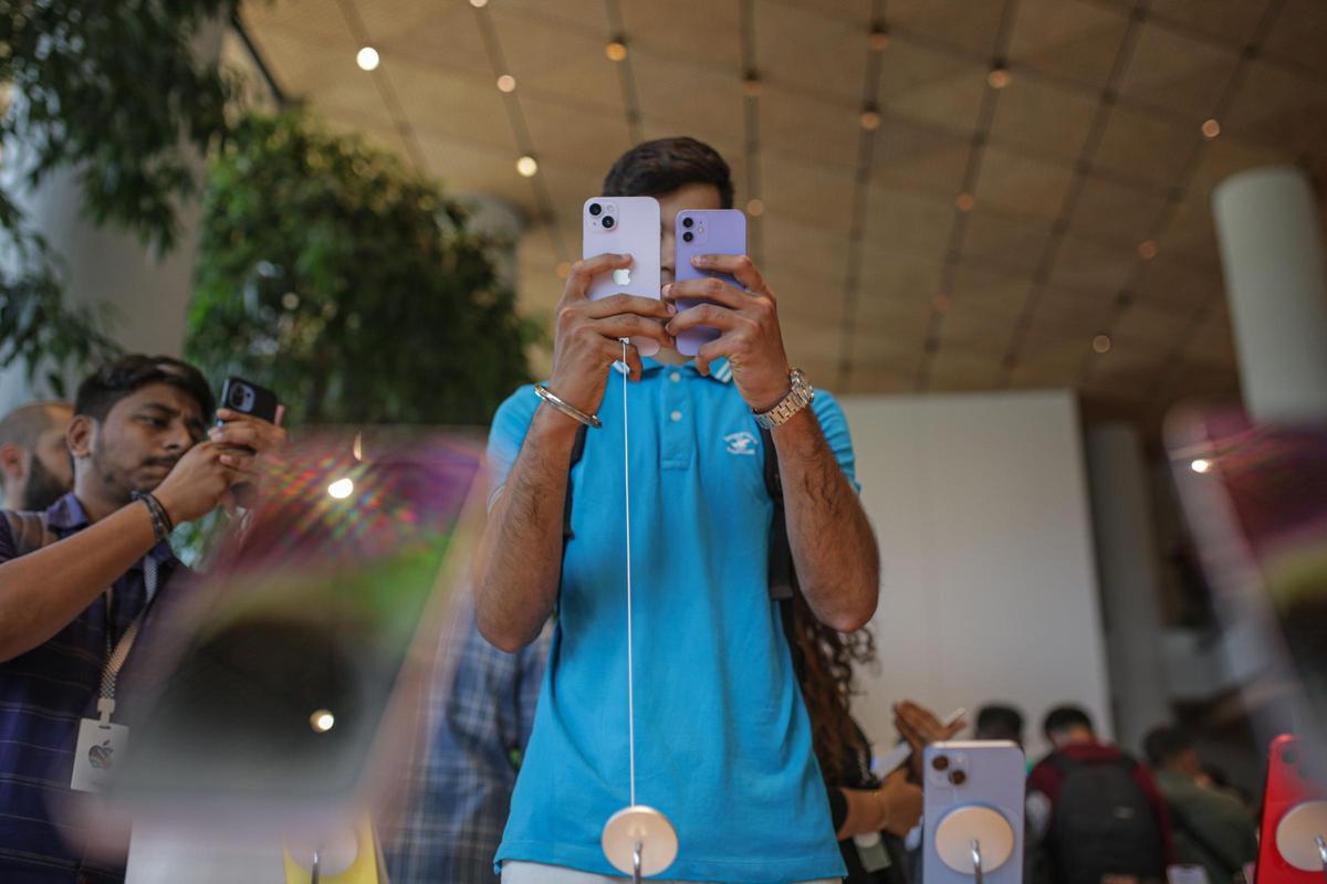 Apple estrena su primera tienda física en la India Apple estrena su primera tienda física en la India