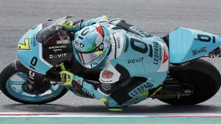 Foggia vence en Moto3 gracias a las caídas de García Dols y Guevara