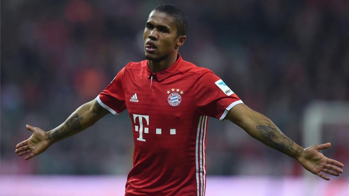 El Barça se olvida de Douglas Costa, su destino es la Juventus