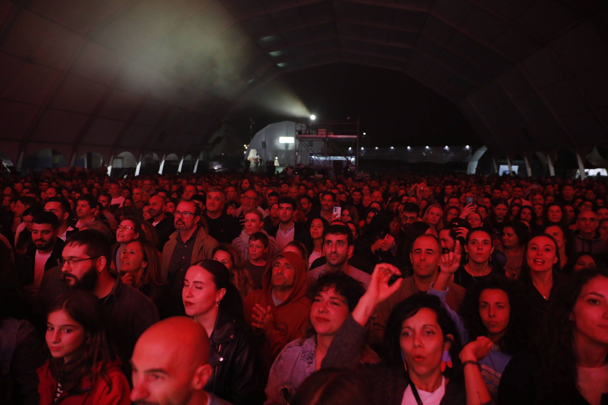 EN IMÁGENES: Concierto de Izal por las fiestas de San Mateo en Oviedo