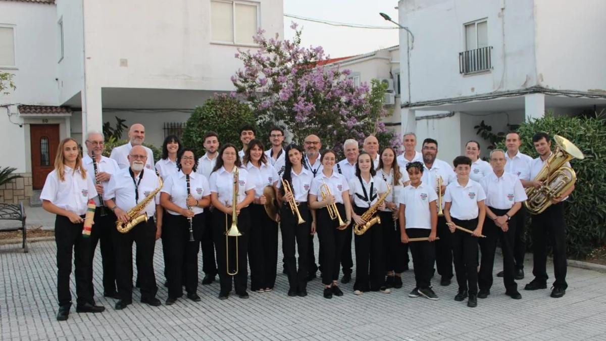 Integrantes de la banda municipal de Casar de Cáceres.