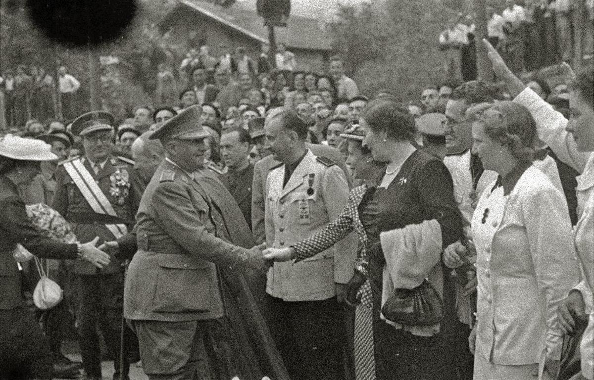 El general Franco en 1948.