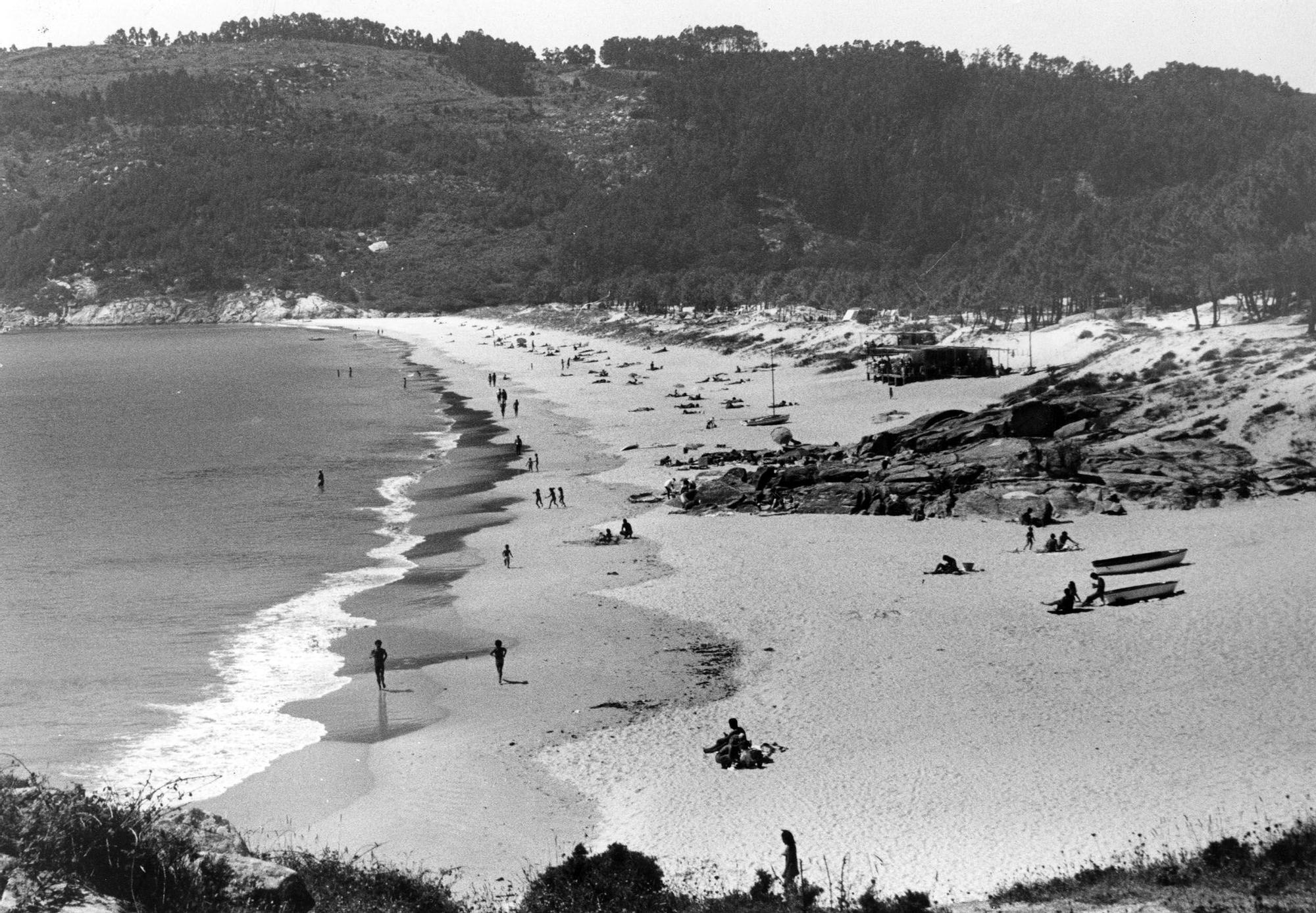 La playa de Barra, en Cangas, en los años 80