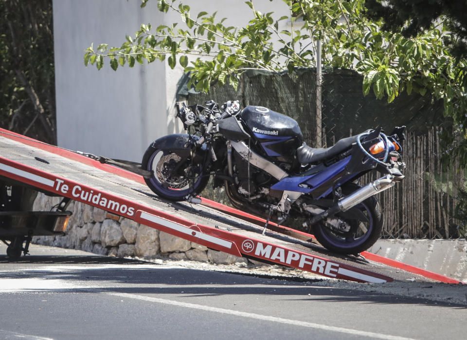 Muere un policía local al estrellarse en moto contra un coche en Son Sardina