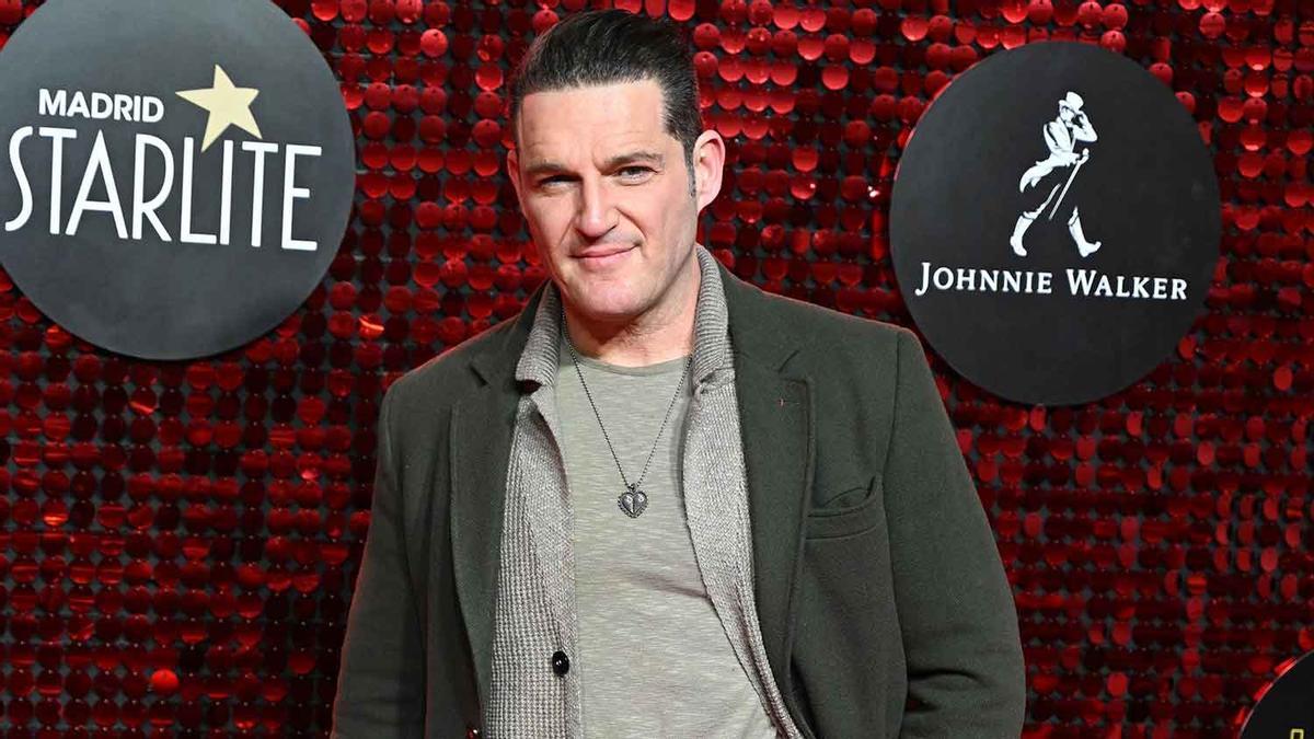 De salir en Operación Triunfo 1 a criticar a Sergio Ramos tras su nueva faceta como cantante: Manu Tenorio, sin pelos en la lengua por la decisión del futbolista