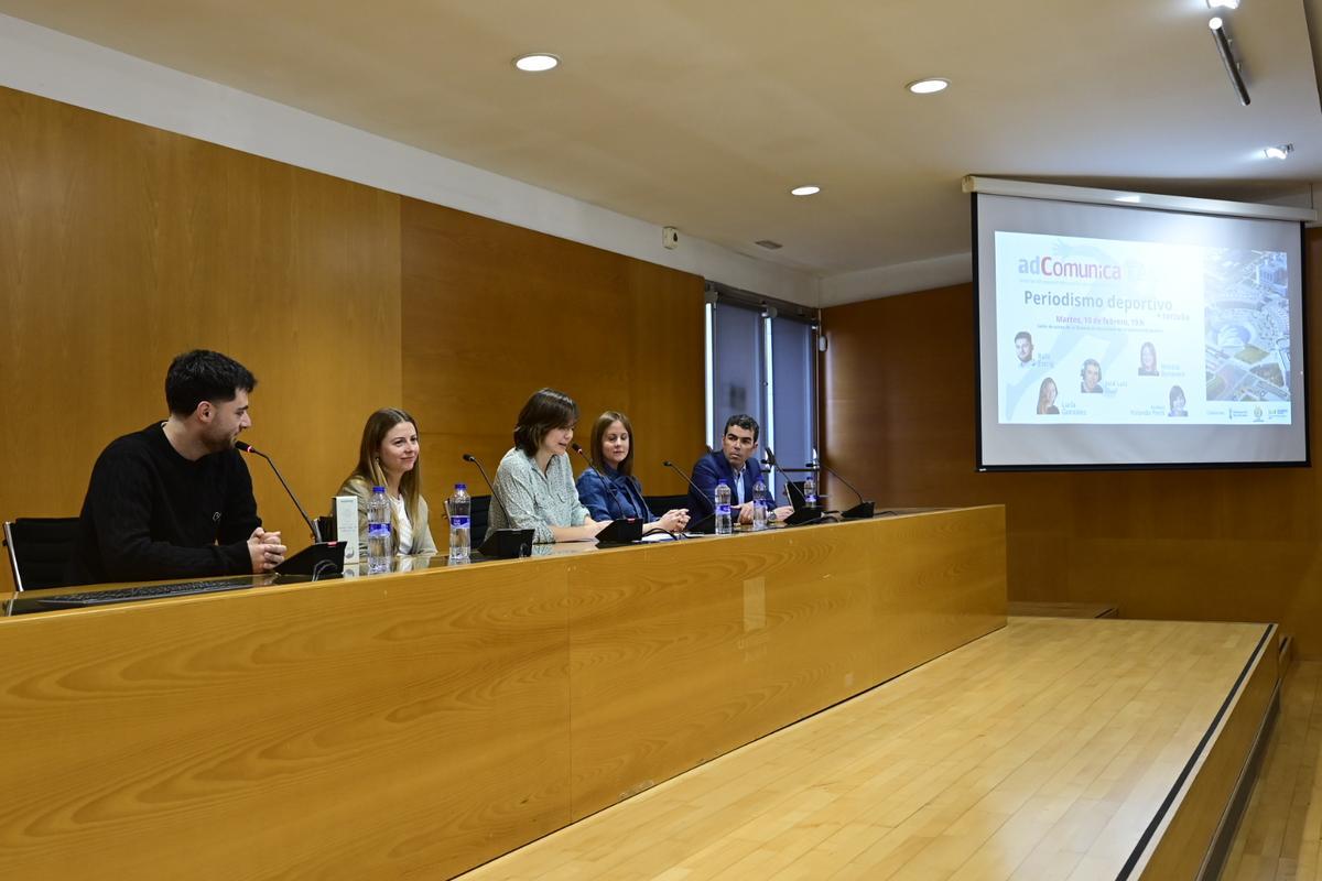 Galería | Debate sobre periodismo deportivo en la UJI