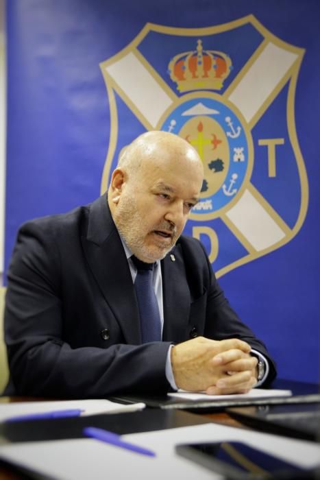 Miguel Concepción sonríe, durante la comparecencia telemática organizada por Prensa Ibérica.