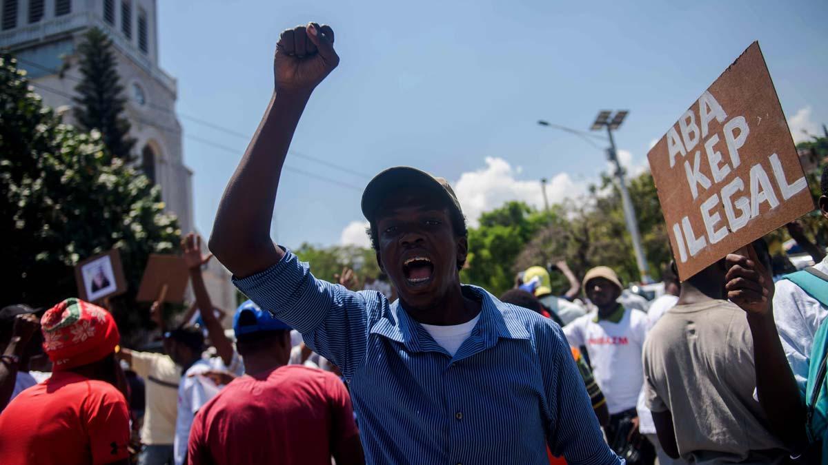 Més de 10.000 haitians han deixat les seves cases per la recrudescència de la guerra entre bandes