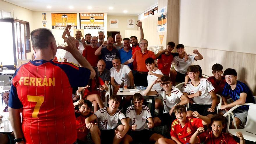 Foios vibra con Ferran Torres en el Mundial