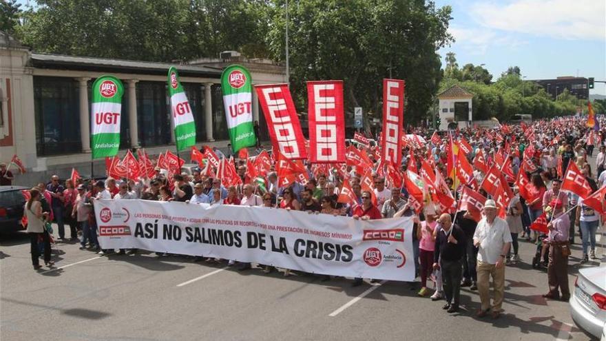 UGT y CCOO no ven salida de la crisis con 111.800 parados y empleo precario