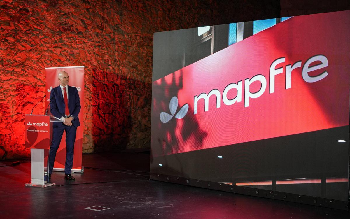 Alberto Portillo y la nueva imagen de marca de Mapfre.