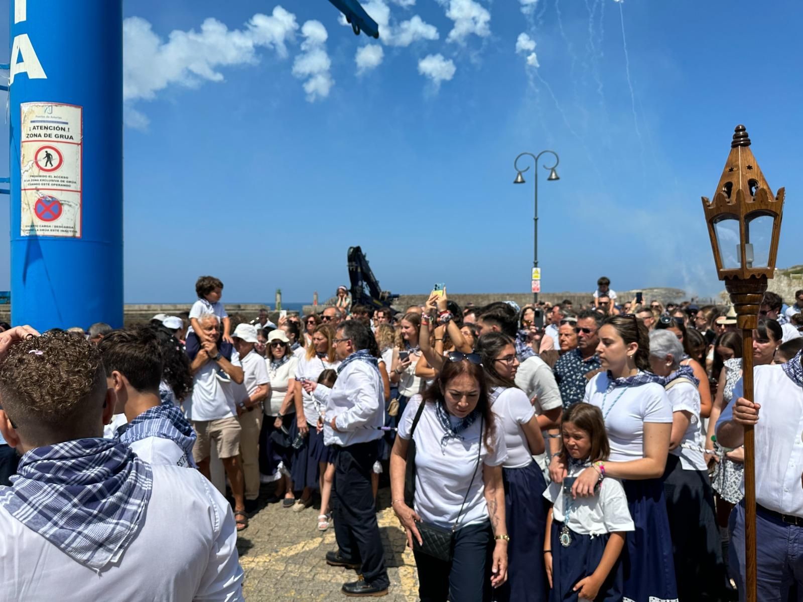 EN IMÁGENES: La procesión de la virgen del Carmen en Tapia de Casariego