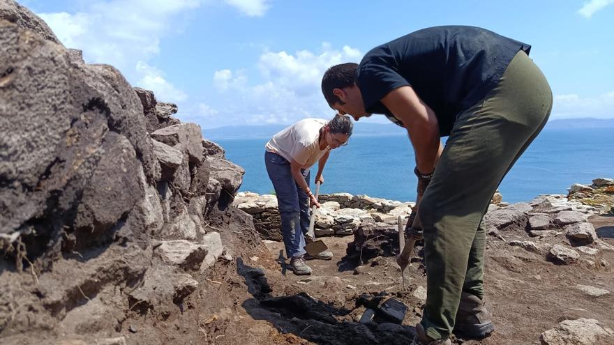 Los arqueólogos inician una nueva campaña de excavaciones en Ons