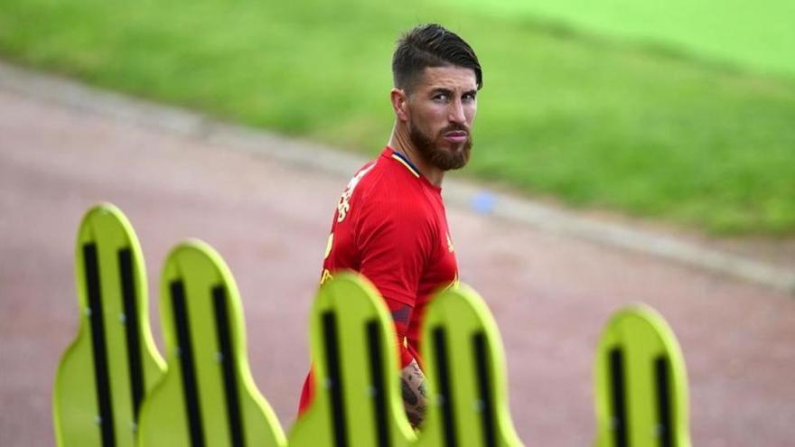 Sergio Ramos: &quot;Aquí nos une un país, venimos todos a una a defender a España&quot;