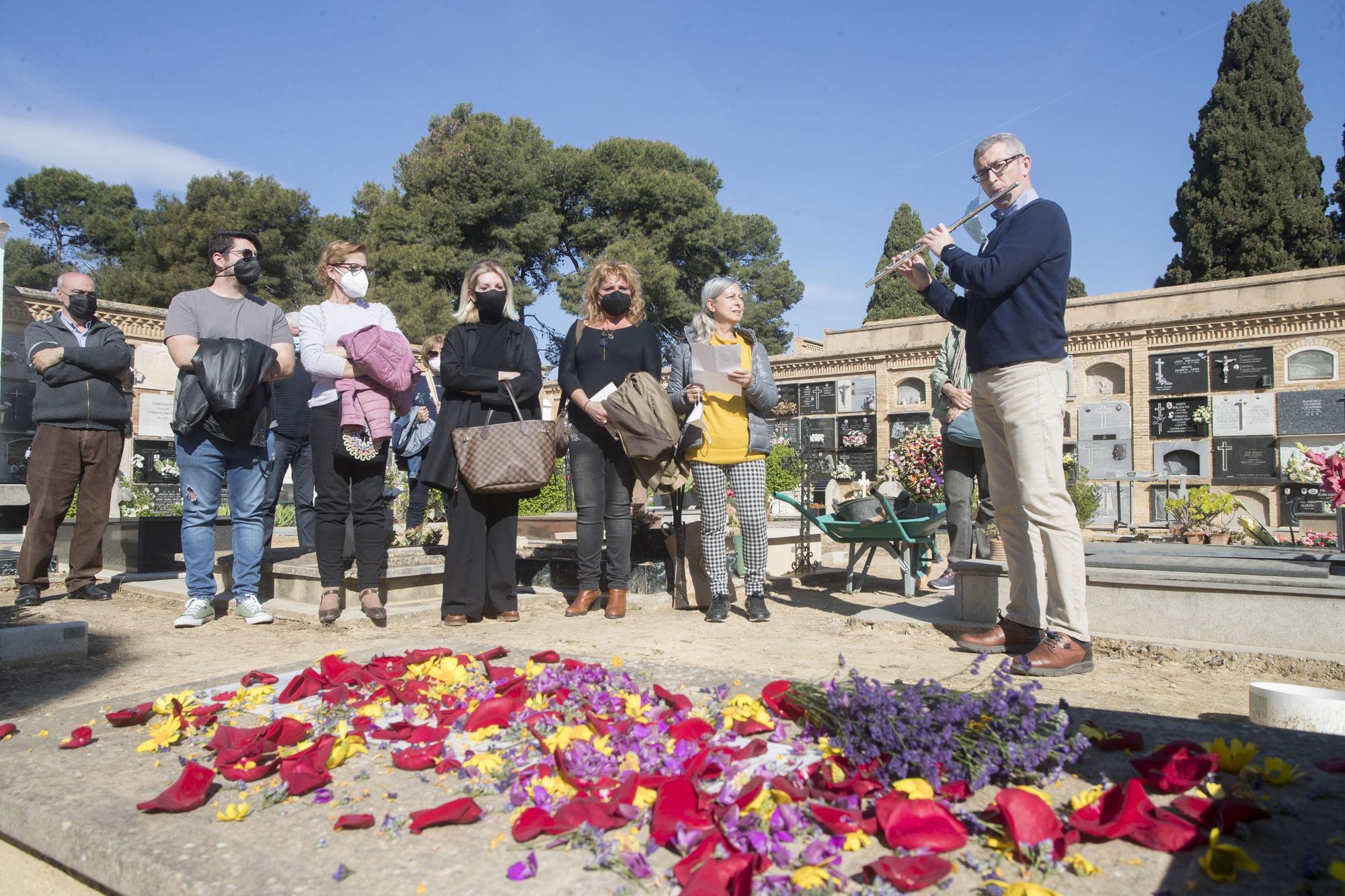 Exhumación de la fosa 63 de Paterna