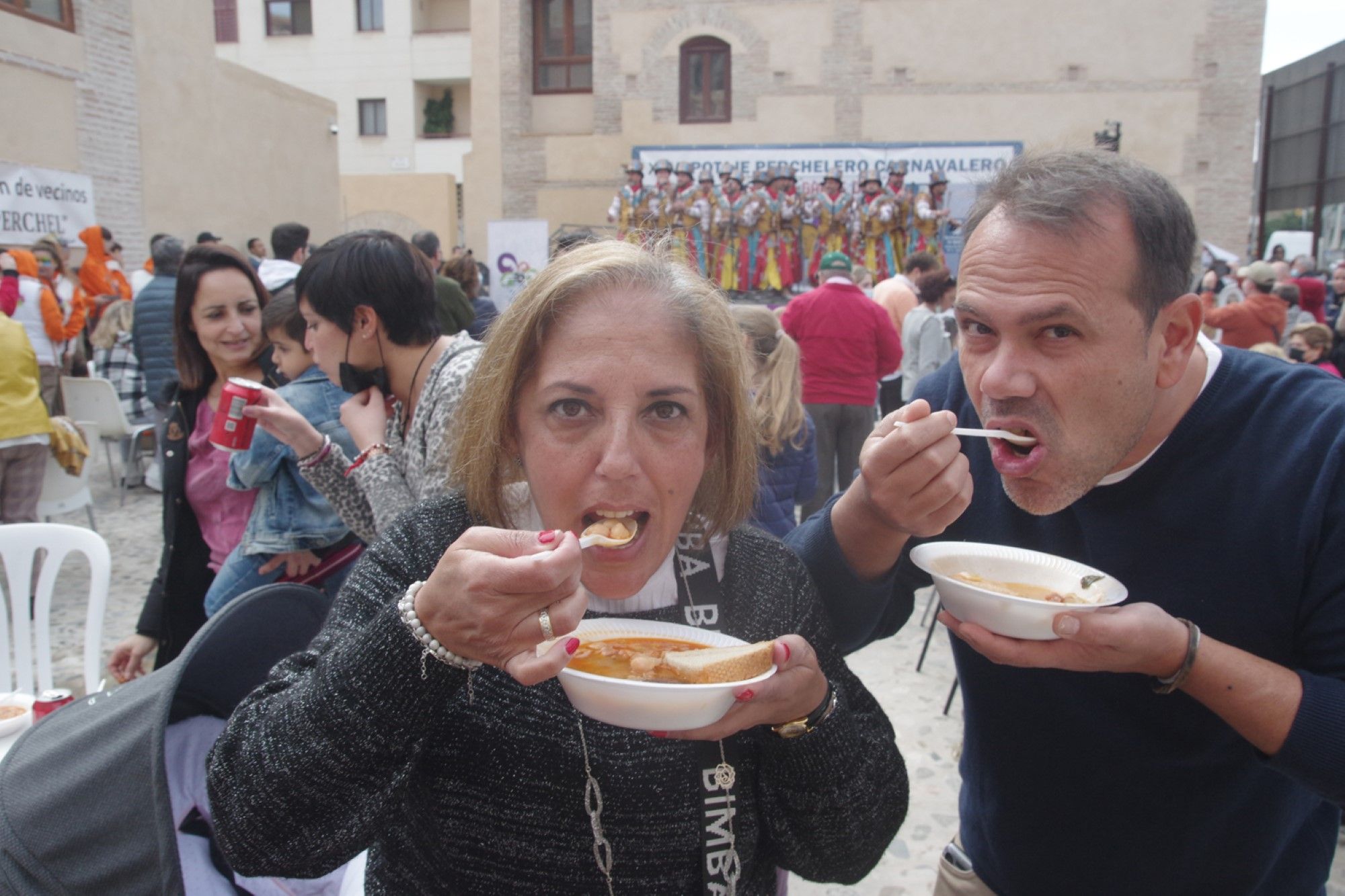 Tradicional potaje carnavalero en El Perchel: la gran previa gastronómica