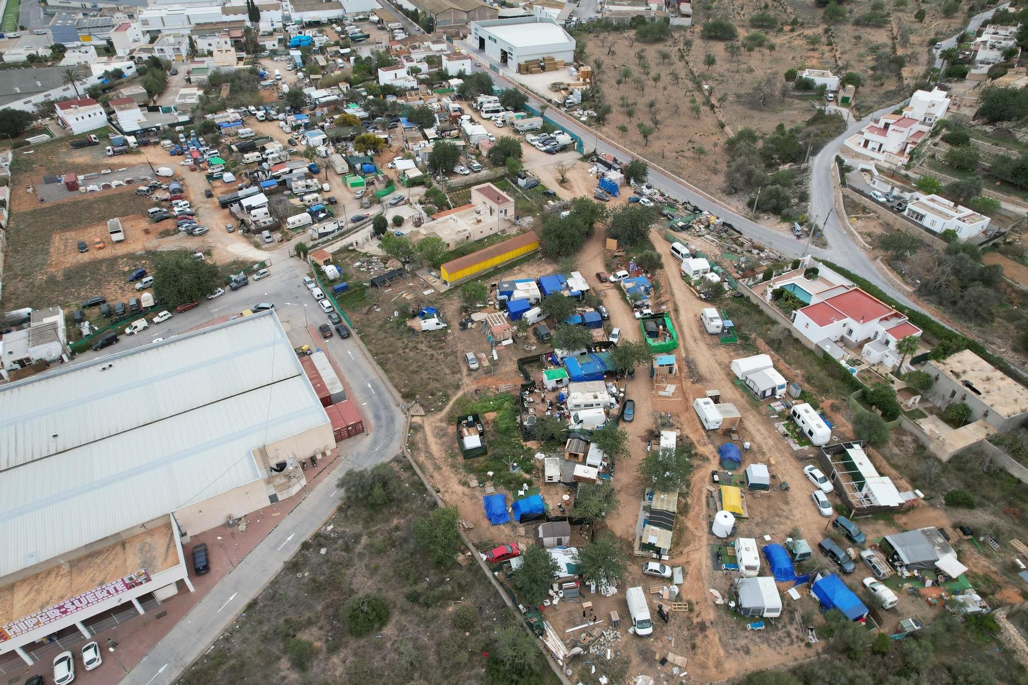 Los asentamientos de caravanas en Ibiza a vista de dron