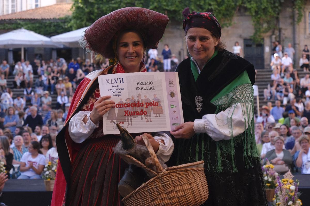 Premiados do desfile do Día do Traxe Galego nas Festas do Apóstolo Premiados do desfile do Día do Traxe Galego nas Festas do Apóstolo