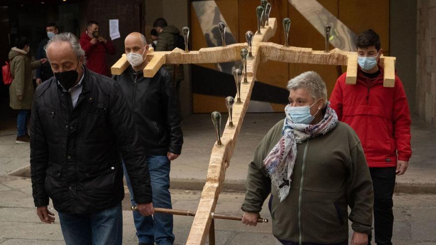 Renovación en la Cruz de los ausentes