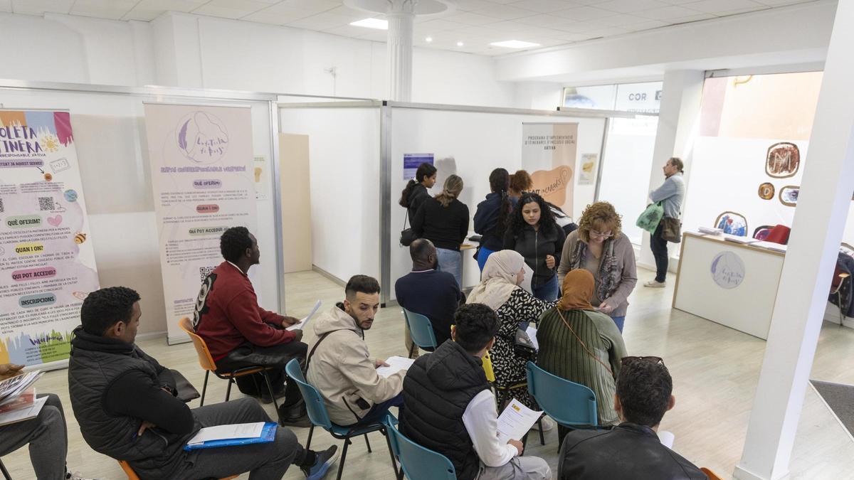 Aluvión de peticiones de regularización en Xàtiva: "Es el cumplimiento de un sueño"