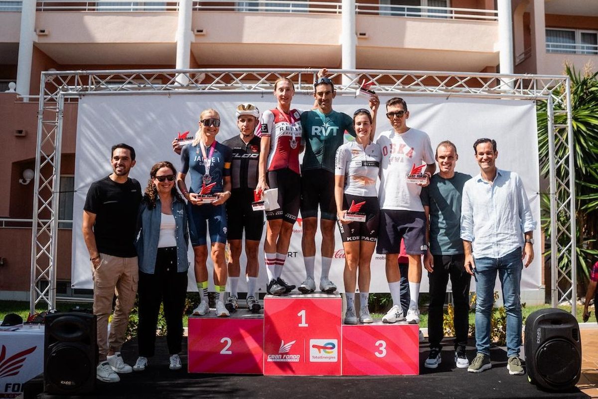 El podio del Gran Fondo Alberto Contador en Oliva.