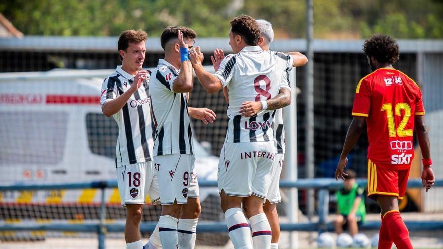 El Levante UD supera la tercera prueba de la pretemporada ante el Al Qadsiah
