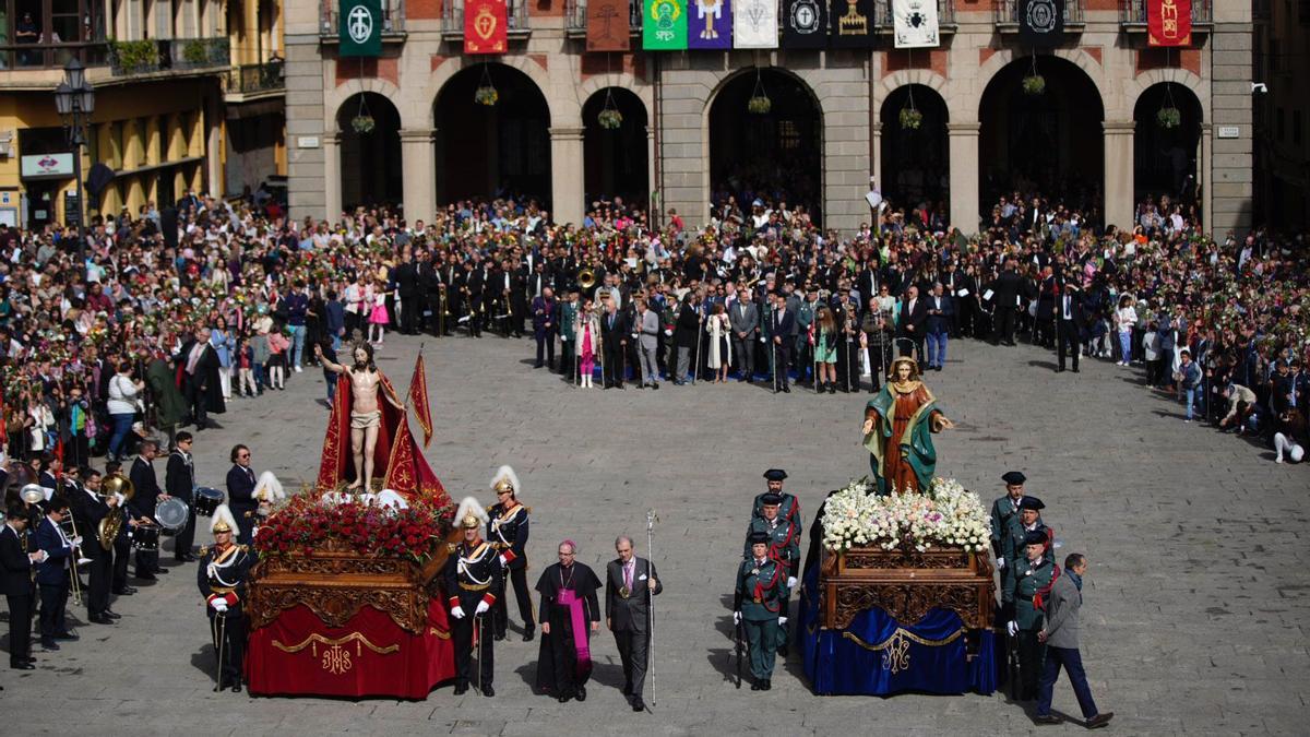 Cristo ya ha resucitado: el encuentro en la Plaza Mayor este domingo, 9 de abril de 2023