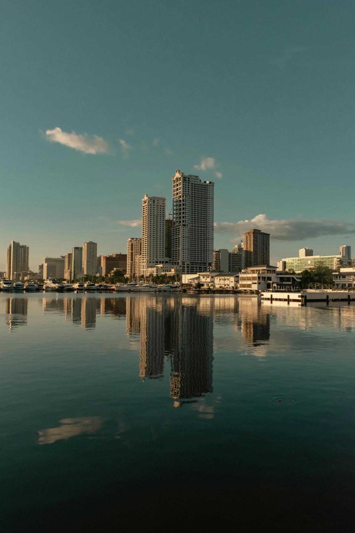 Manila es una de esas ciudades donde la modernidad se abre paso en el sudeste asiático