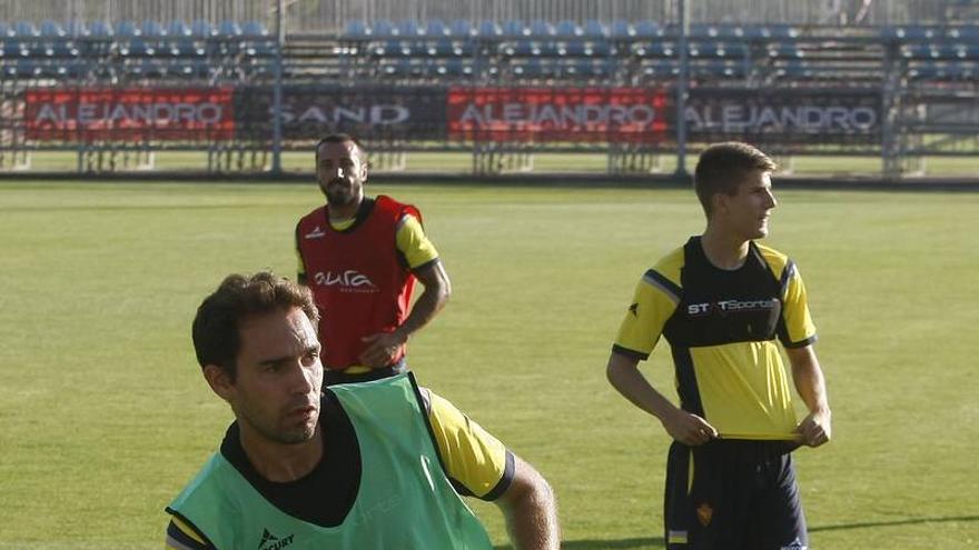 Víctor ensaya con Diogo de lateral y Lolo de pivote