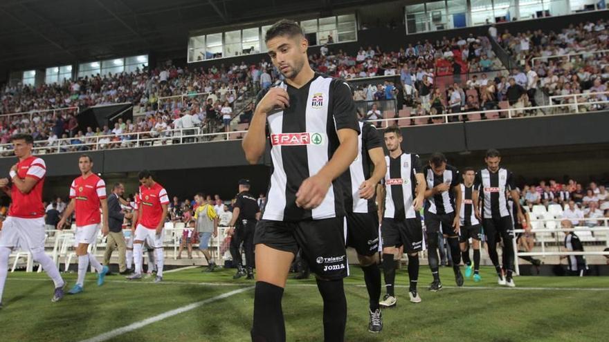El FC Cartagena, entre el castigo y la confianza