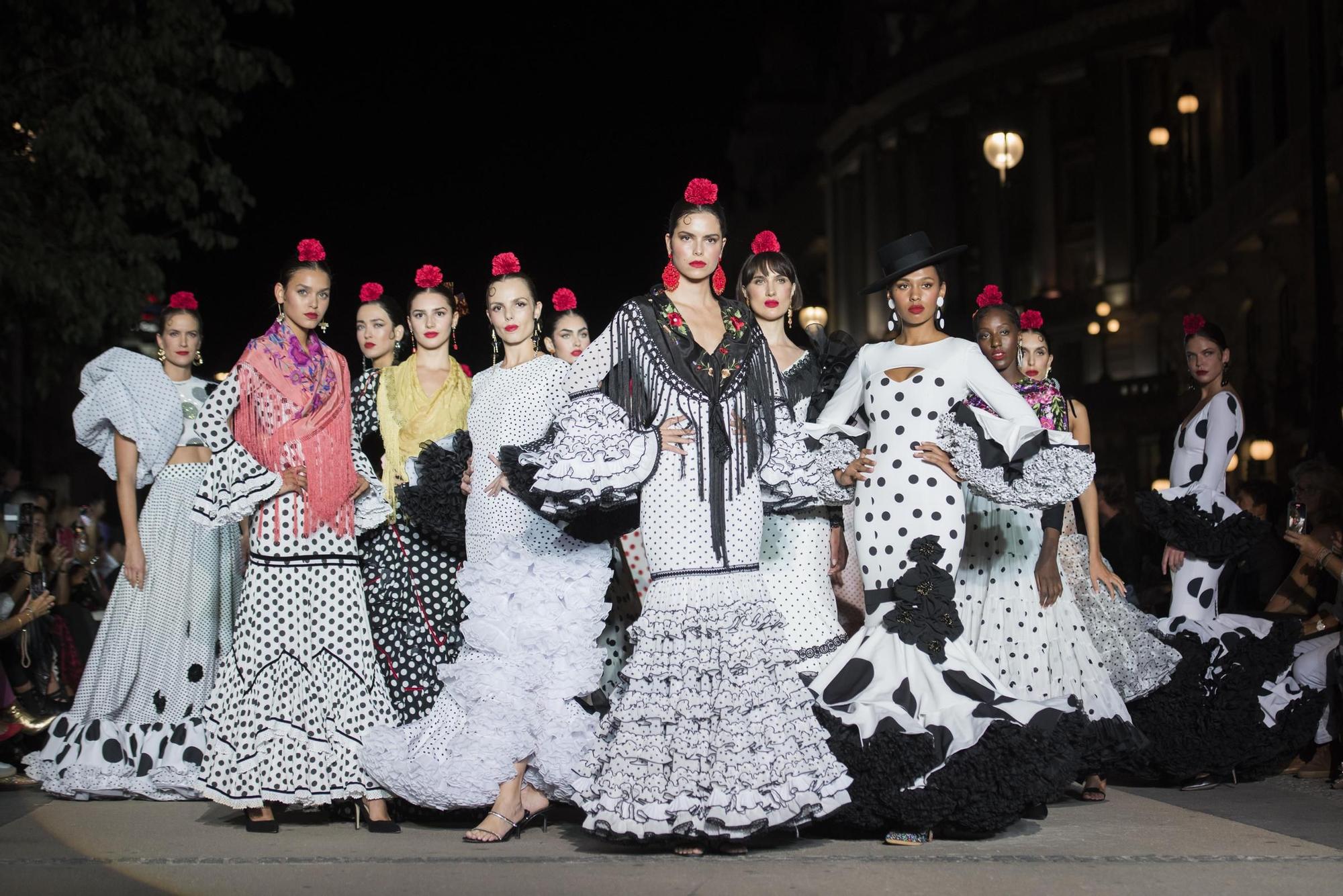 Desfile 'Andalucía es Flamenca'
