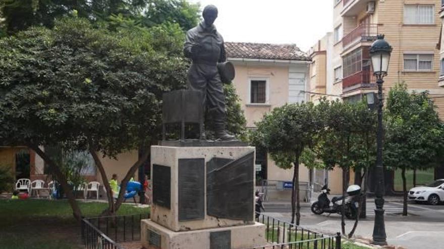 La estatua del Coeter, en la plaza Mayor.