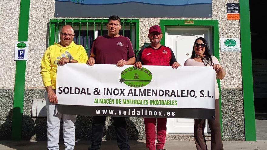 El Extremadura contará con un grupo de valientes aficionados en Yecla