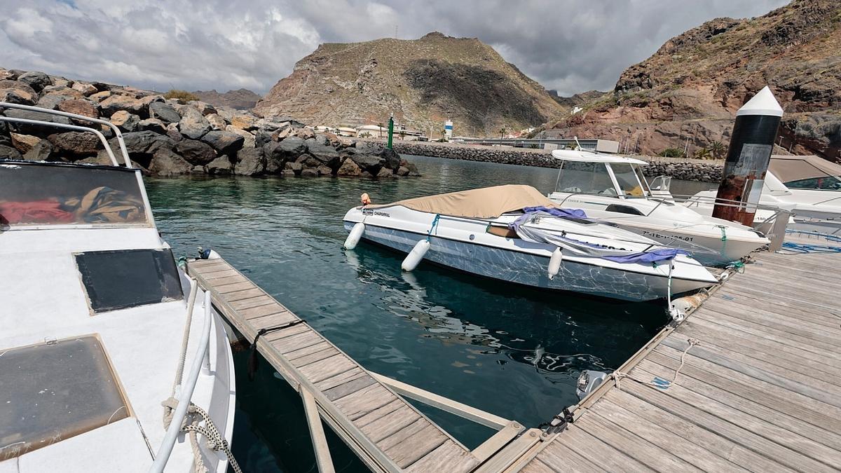 Barco del hombre desaparecido con sus hijas en Tenerife.