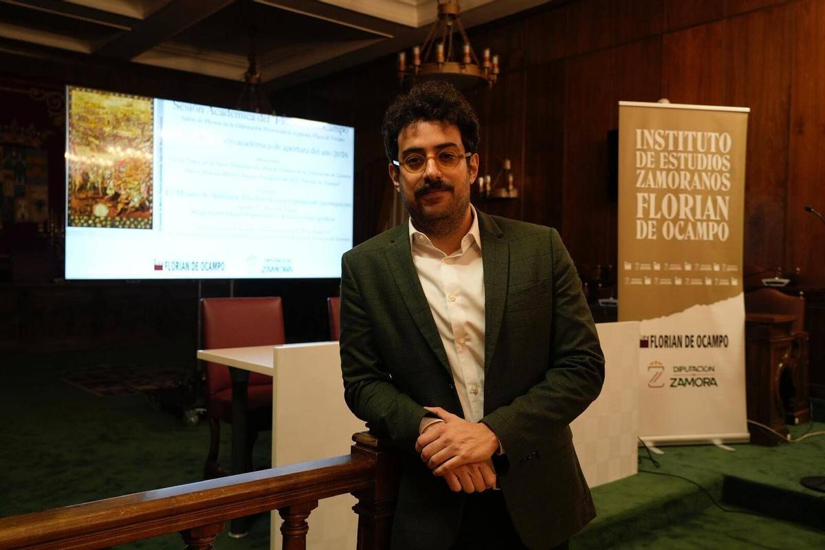 El zamorano Javier Martín en el salón de Plenos de la Diputación