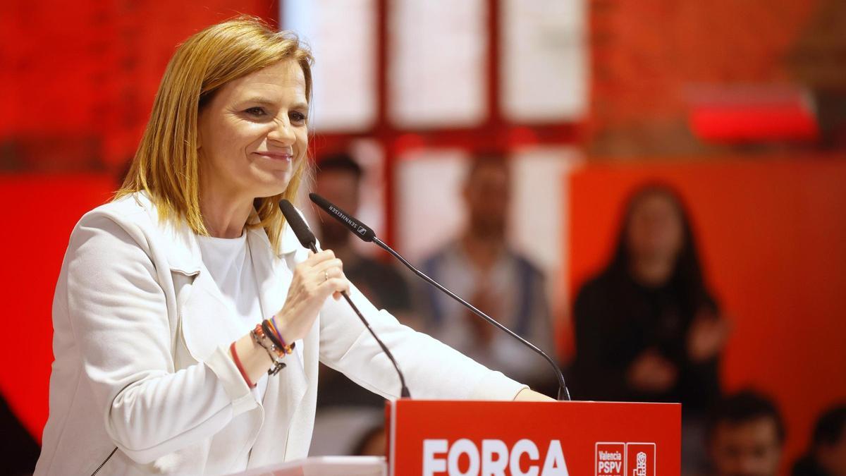 Pilar Bernabé en un acto del Partido Socialista.