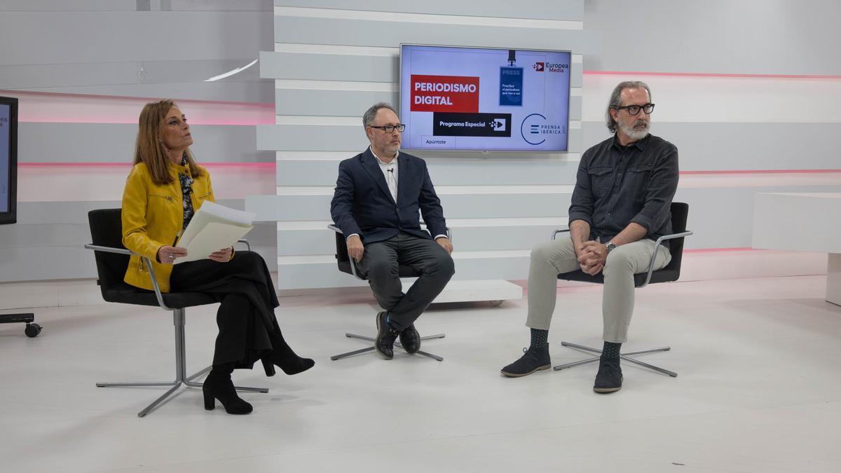 Participantes en la presentación del Posgrado Periodismo 360º