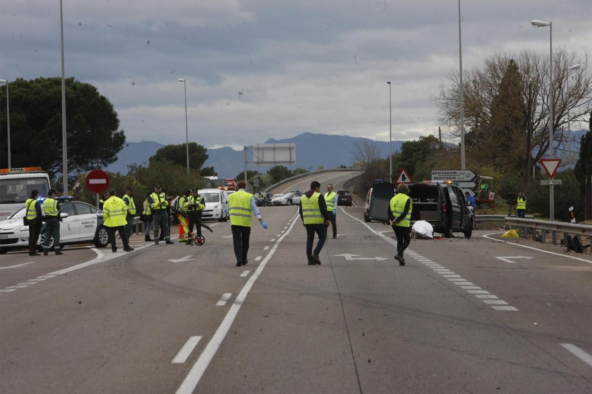 Muere un motorista al chocar con un camión en la N-340 en Benicàssim