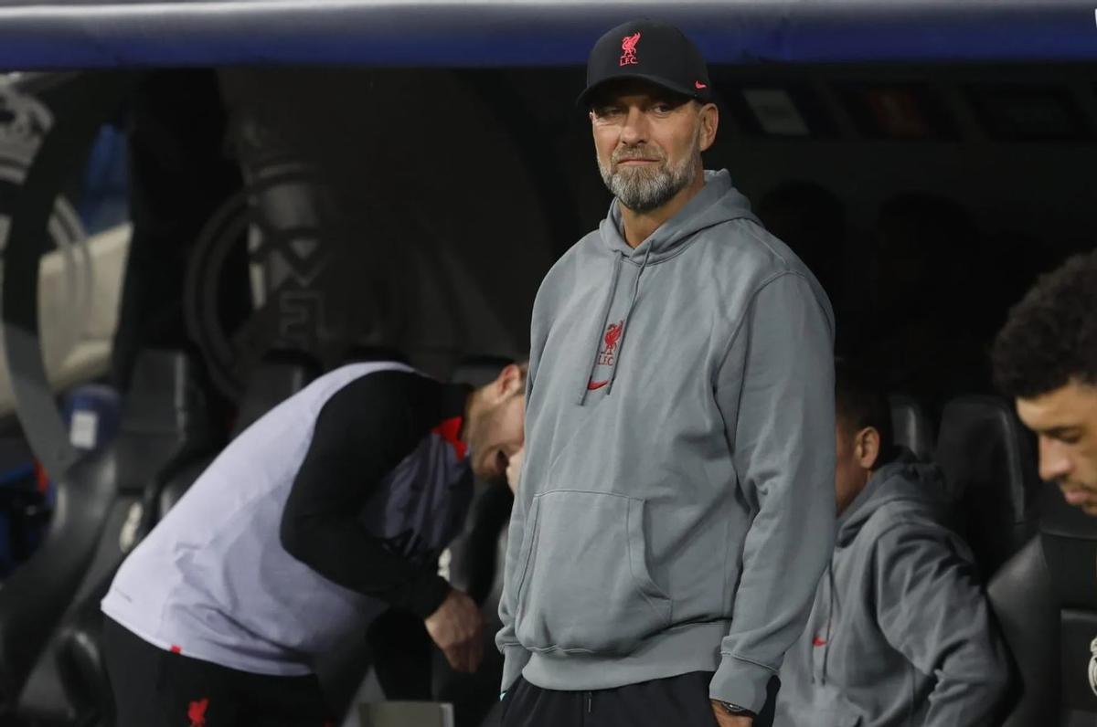 Jurgen Klopp en los banquillos