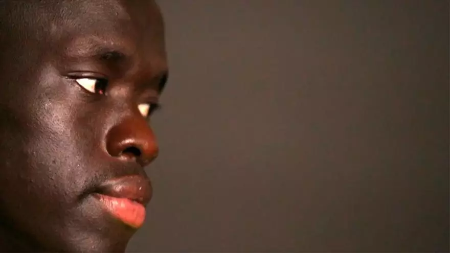 La historia de Awer Mabil: de un campo de refugiados en Kenia al Cádiz