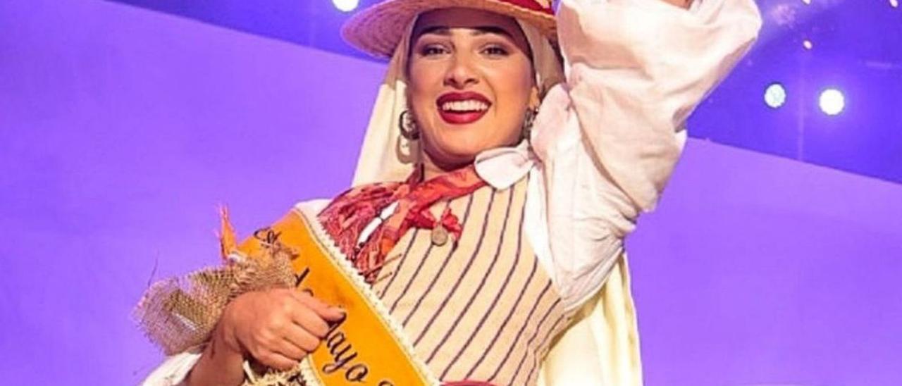 Laura Rodríguez se alzó con el cetro de reina de las Fiestas de Mayo.