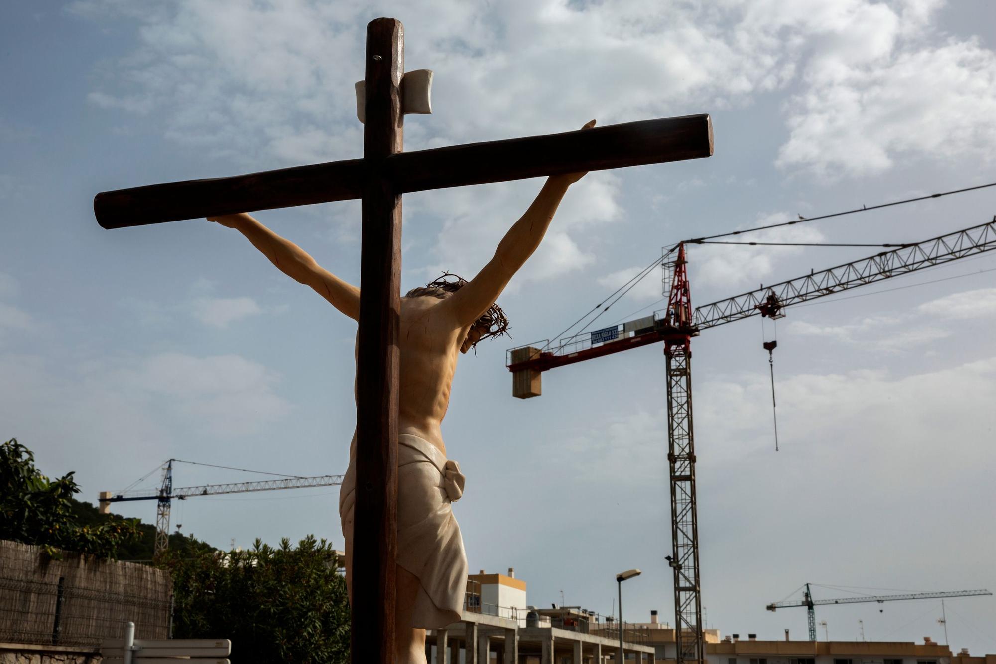 Procesión del Vía Crucis de Viernes Santo en Santa Eulària