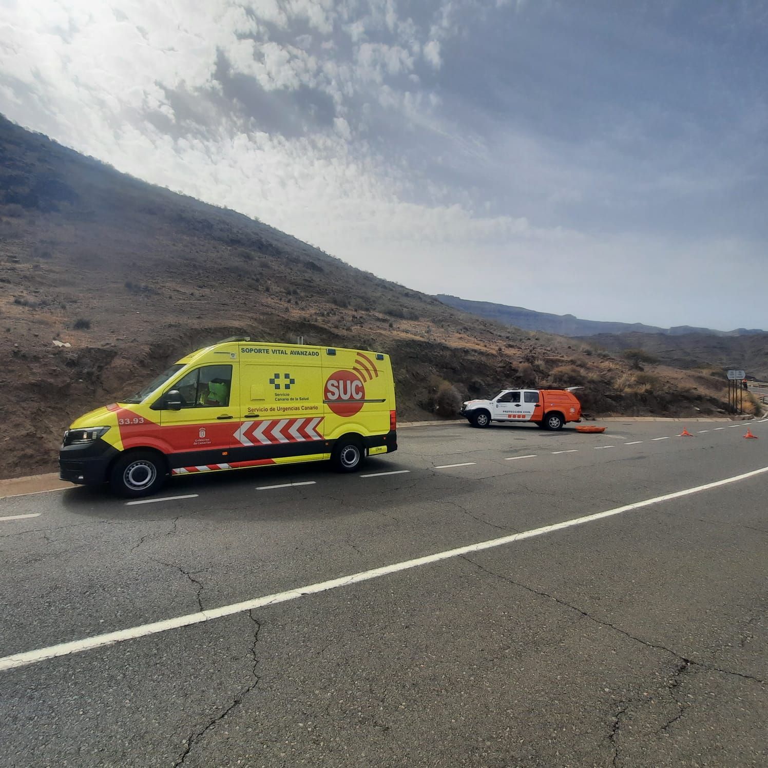 Una colisión contra una guagua acaba con la vida de un motorista en Veneguera
