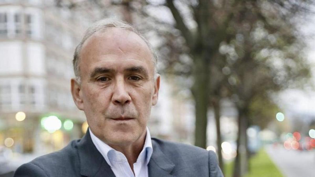 Cuando el Oviedo se echa atrás en el campo es cuando pierde el partido Cuando el Oviedo se echa atrás en el campo es cuando pierde el partido