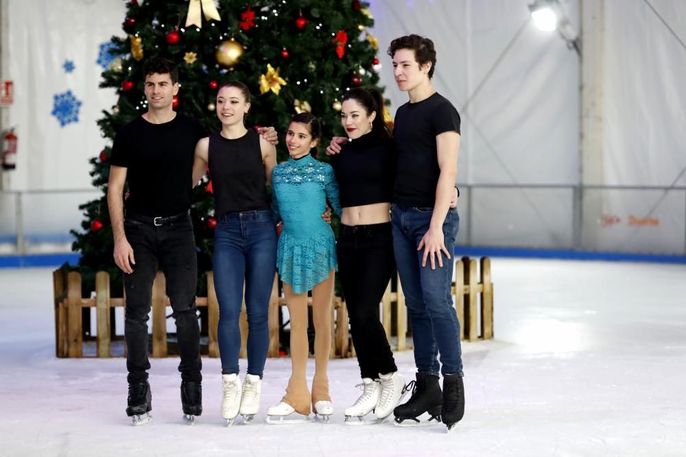 Exhibición de patinaje sobre hielo en Gijón